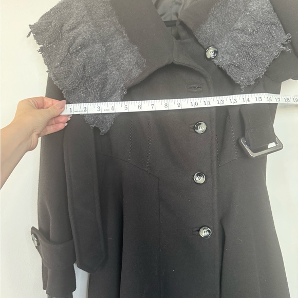 Elegant Black Women's Coat - European design - Picture 9 of 17